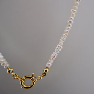 Collana di perle irregolari