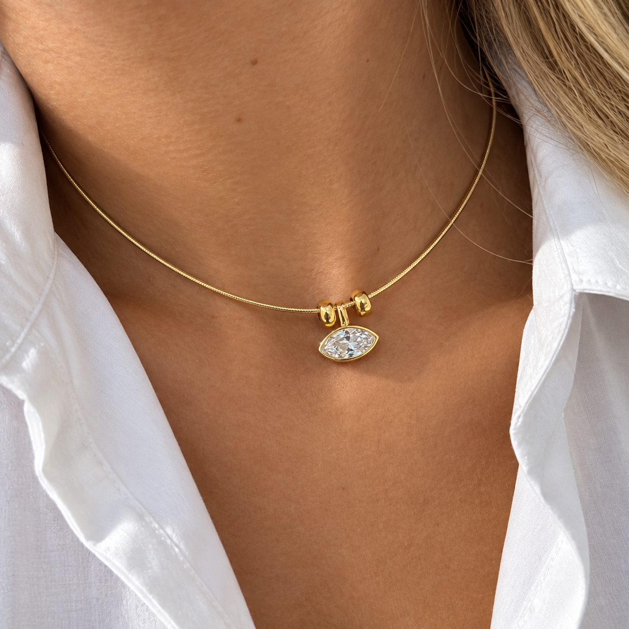 Collana Eye Light